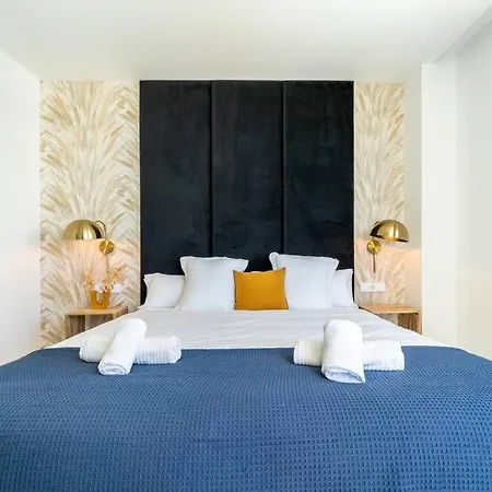 Higueronrentals Seashell Apartment Malaga
